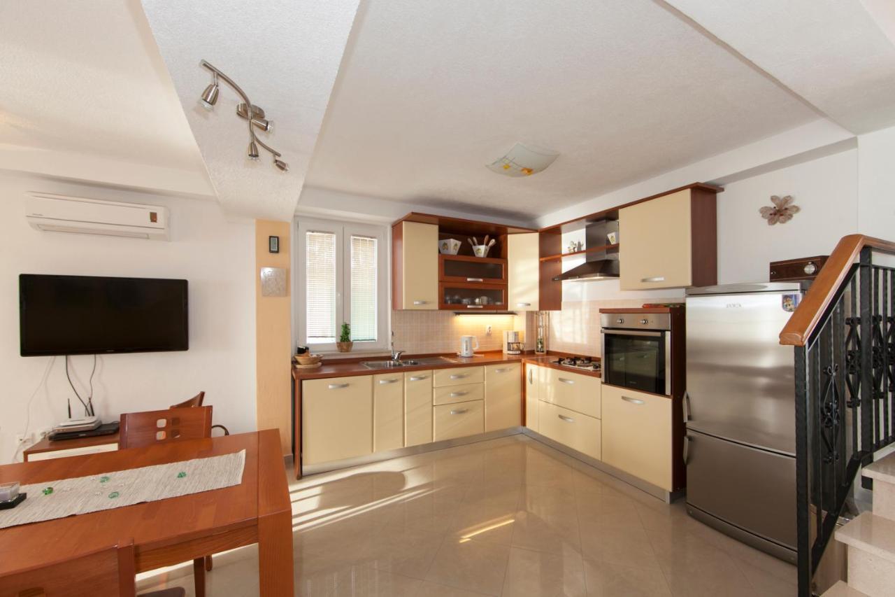 Villa Intrada Brela Εξωτερικό φωτογραφία